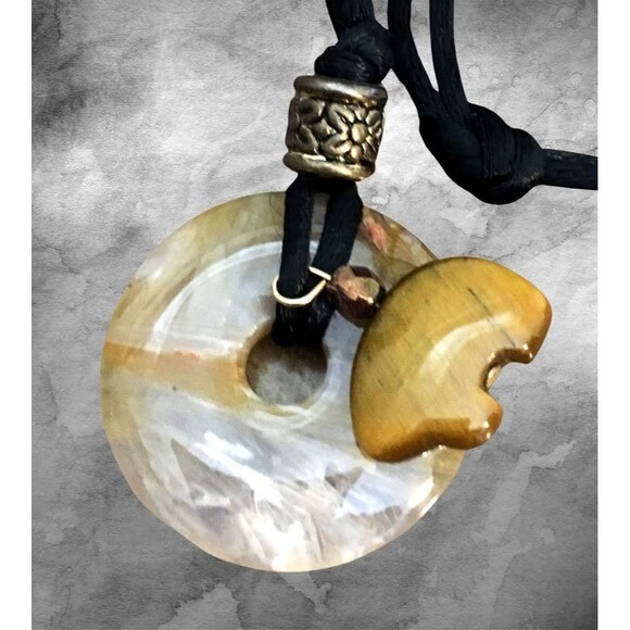 Chic 36-Inch Gemstone Donut Pendant Necklace - Gray, Red, and Caramel Swirls - Picture 1 of 2